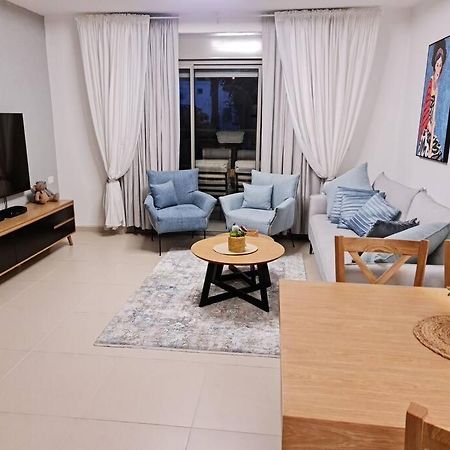 Apartament מרחק נגיעה בתקווה Petach Tikva Zewnętrze zdjęcie
